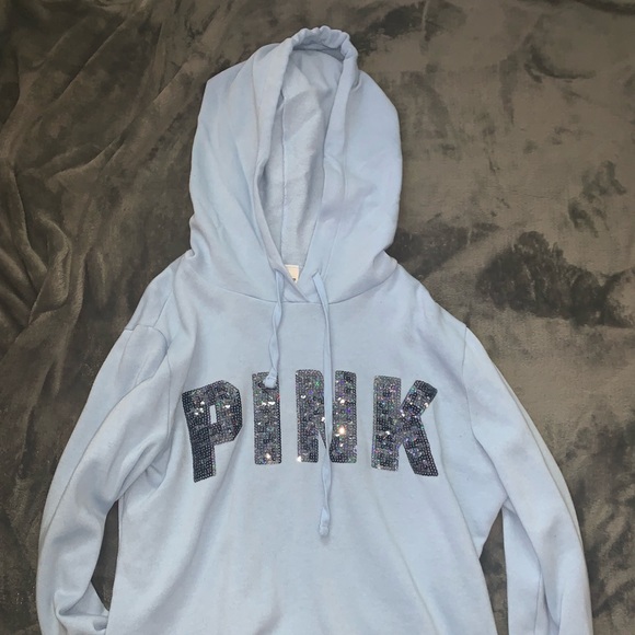 Tops - VS sweatshirt